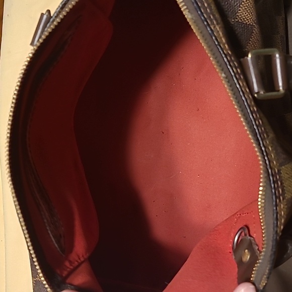 Authentic Louis Vuitton Damier Speedy 30 - Made in the USA - Picture 5 of 13